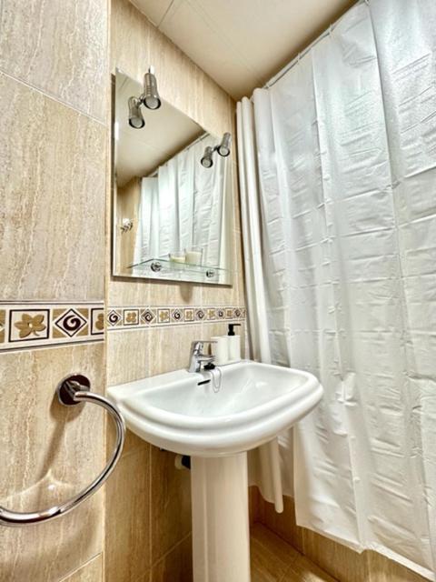 Apartamento Puerta Cerrada Ecija Exterior photo